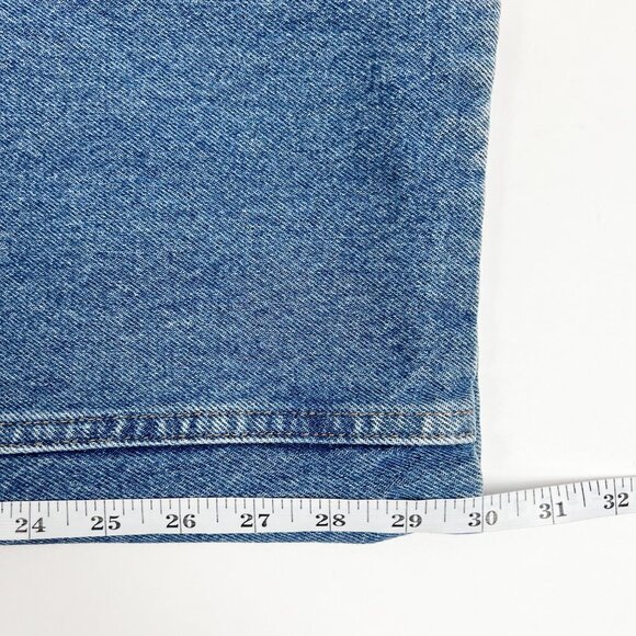 L. L. Bean Jeans Original Fit/Relaxed Rigid Denim. Medium Blue Wash. Size 12 - Picture 10 of 16
